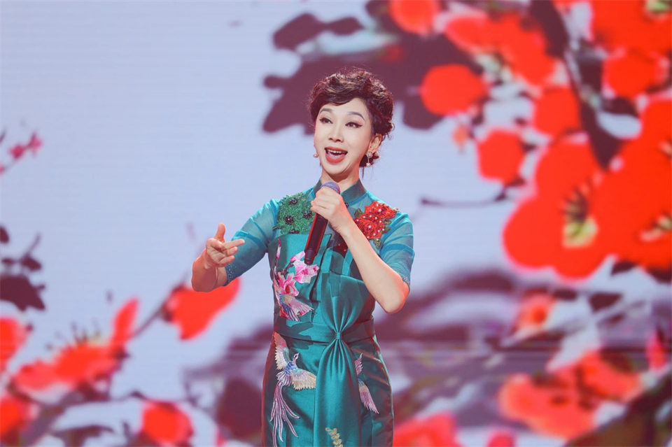 立异引领价值 理想成绩未来——庆祝糖果派对官网智能建设25周年表扬大会暨文艺晚会盛大举行