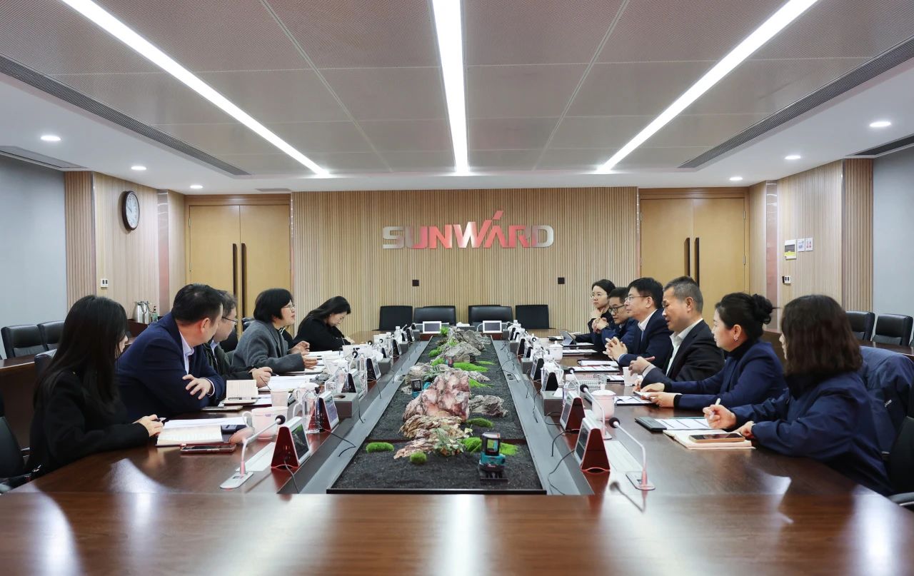 深化合作 共促出海——中国信保湖南分公司到访糖果派对官网智能