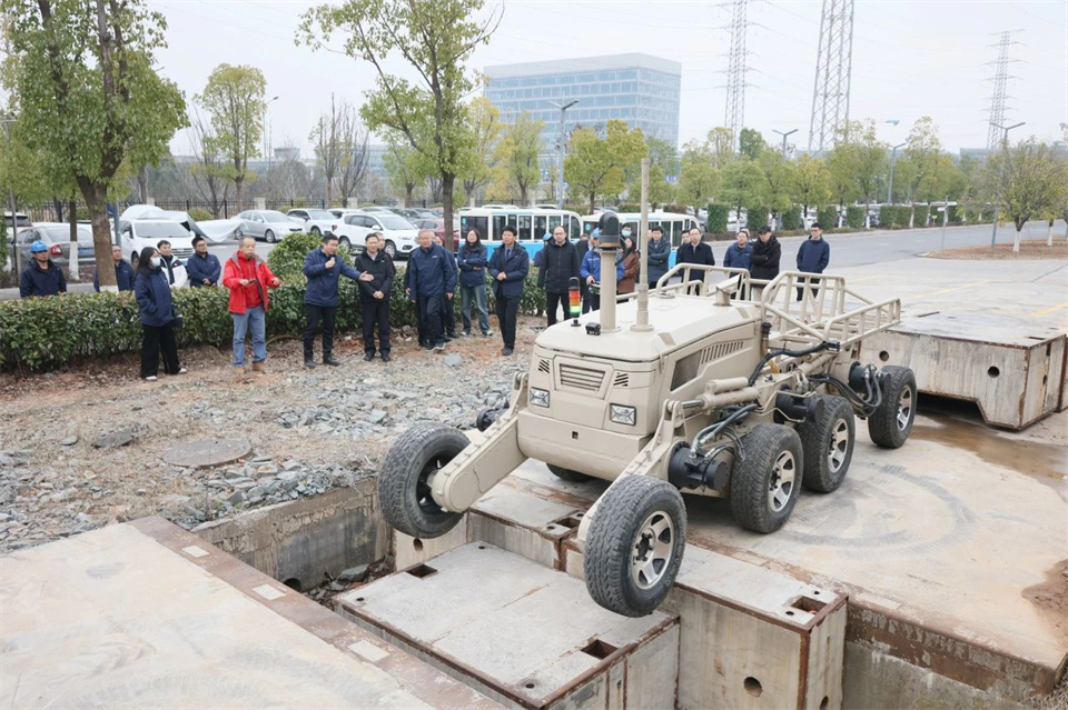 �ǹ��ɶԹ�����װ���ش��������ܻ�Ӧ����Ԯװ��Ҫ�����ռ�Ӧ�á���Ŀ˳��ͨ��Ч������