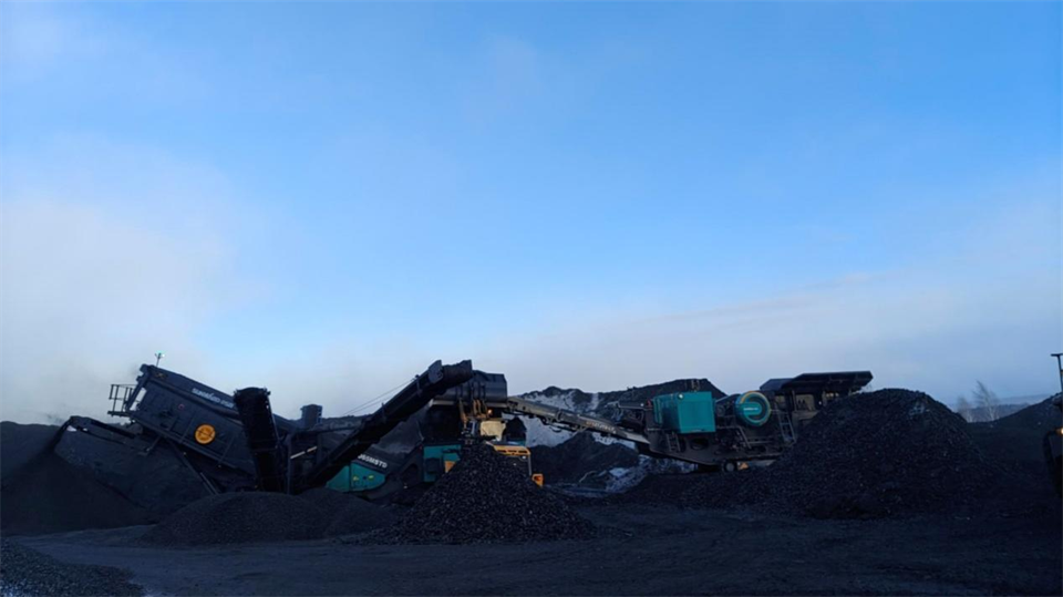 ����-30�漫����ս���ǹ��ɶԹ�����ʯ������ɸ��װ���ȹ����У�