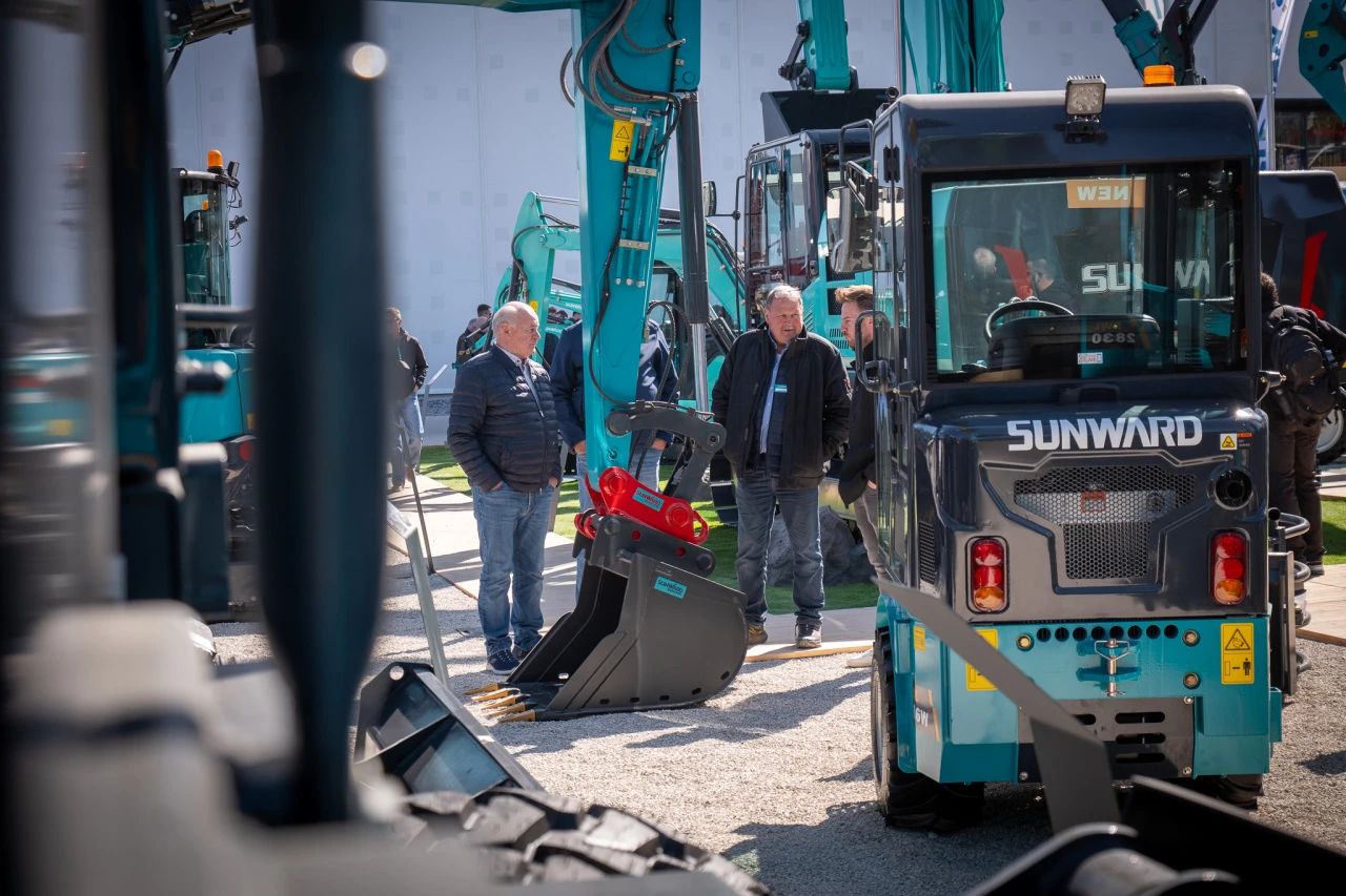 ÌǹûÅɶԹÙÍøÖÇÄܶʳ¤¸¶Ïò¶«£ºÒÔÂÌÉ«ÖÇÔìÓëÈ«ÇòÕ½ÂÔ½âËøÖйú¹¤³Ì»úеµÄ½ø½×ÃÜÂë