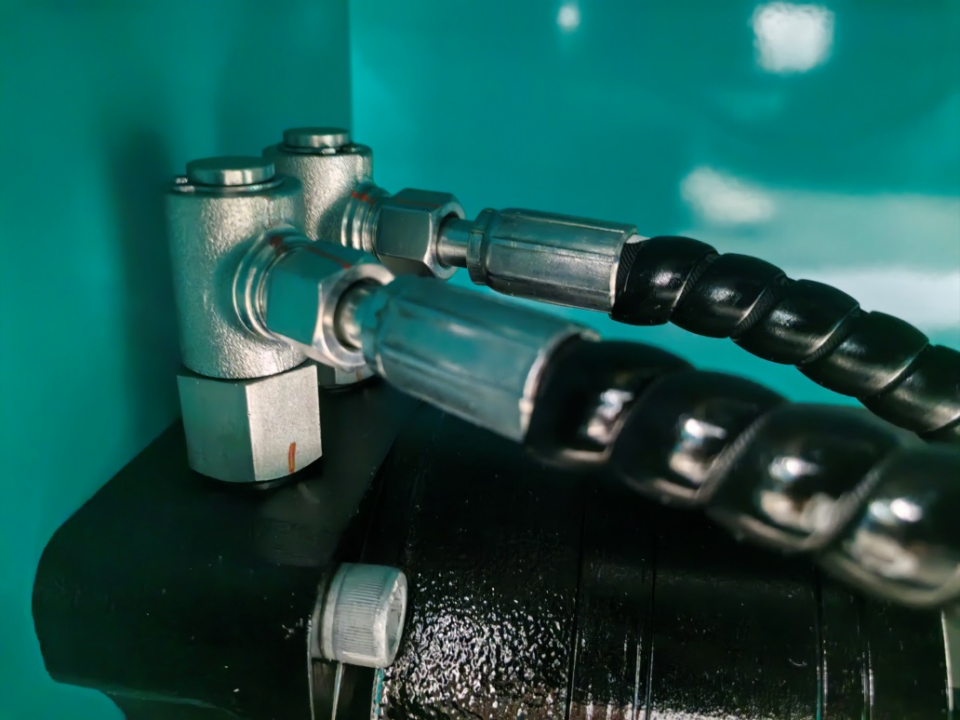 �ǹ��ɶԹ������ܵ綯Һ������ϵ�в�Ʒ��ȫ������Ϊ�ͻ���������ֵ