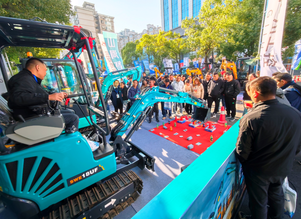 �ǹ��ɶԹ�������΢�ڡ����š������人��������ɫʩ������