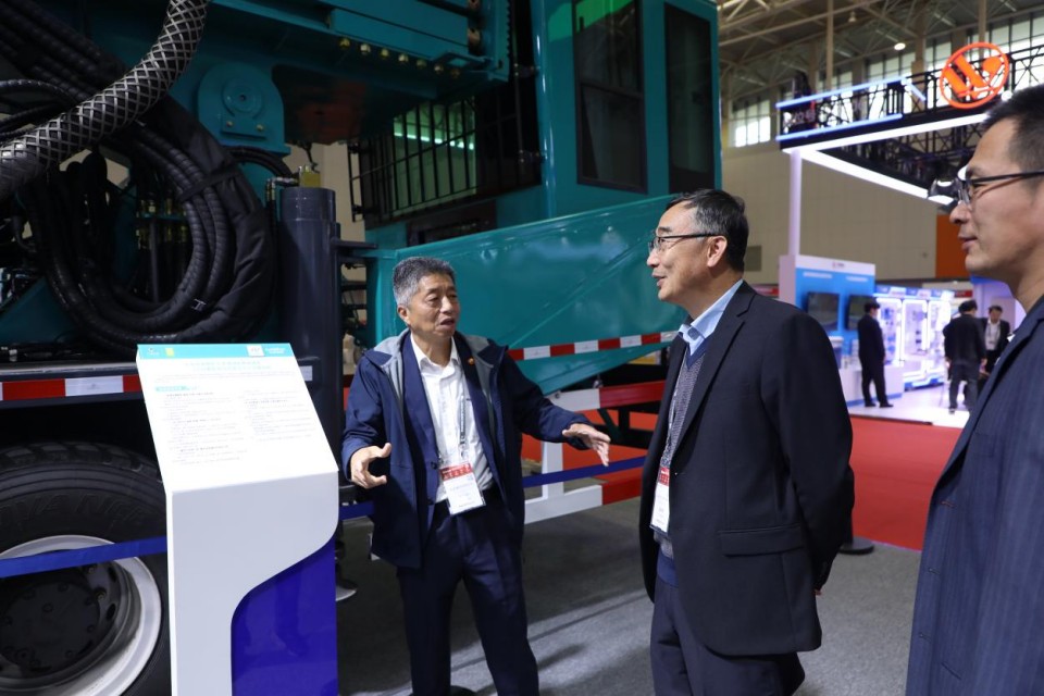 �ǹ��ɶԹ�������Я�֡�ս�Ժ�����顱�й�ú̿�����ܾ־�������2025�й����ʿ�ҵ���