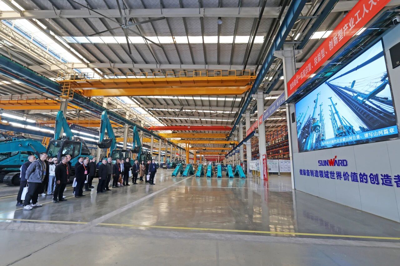 ����ʡ���̹���ѧ��2025��ѧ��������ǹ��ɶԹ�����ҵ�Ǿ���