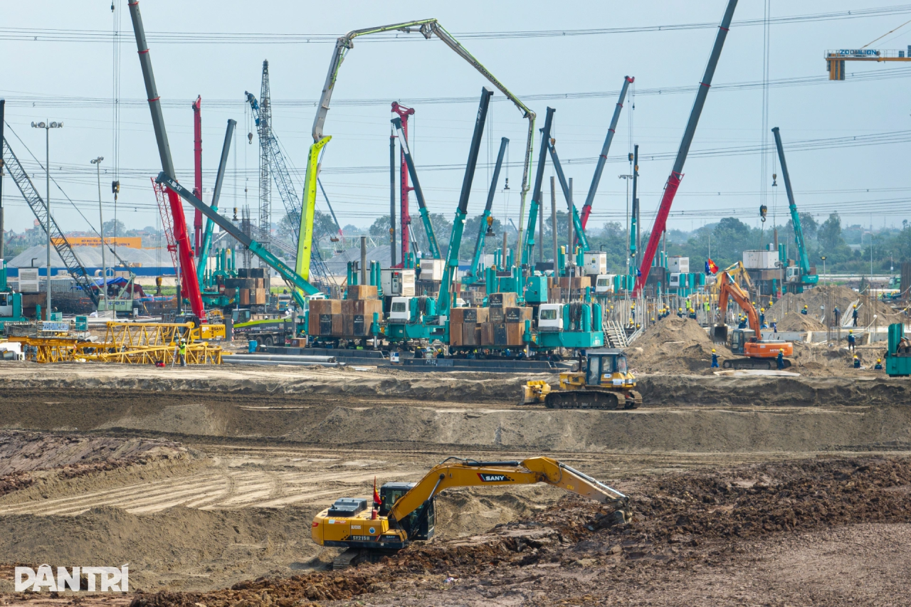 �ǹ��ɶԹ�������Һѹ����ѹ׮����Ⱥ��ҵ��ΪԽ��������������λ���